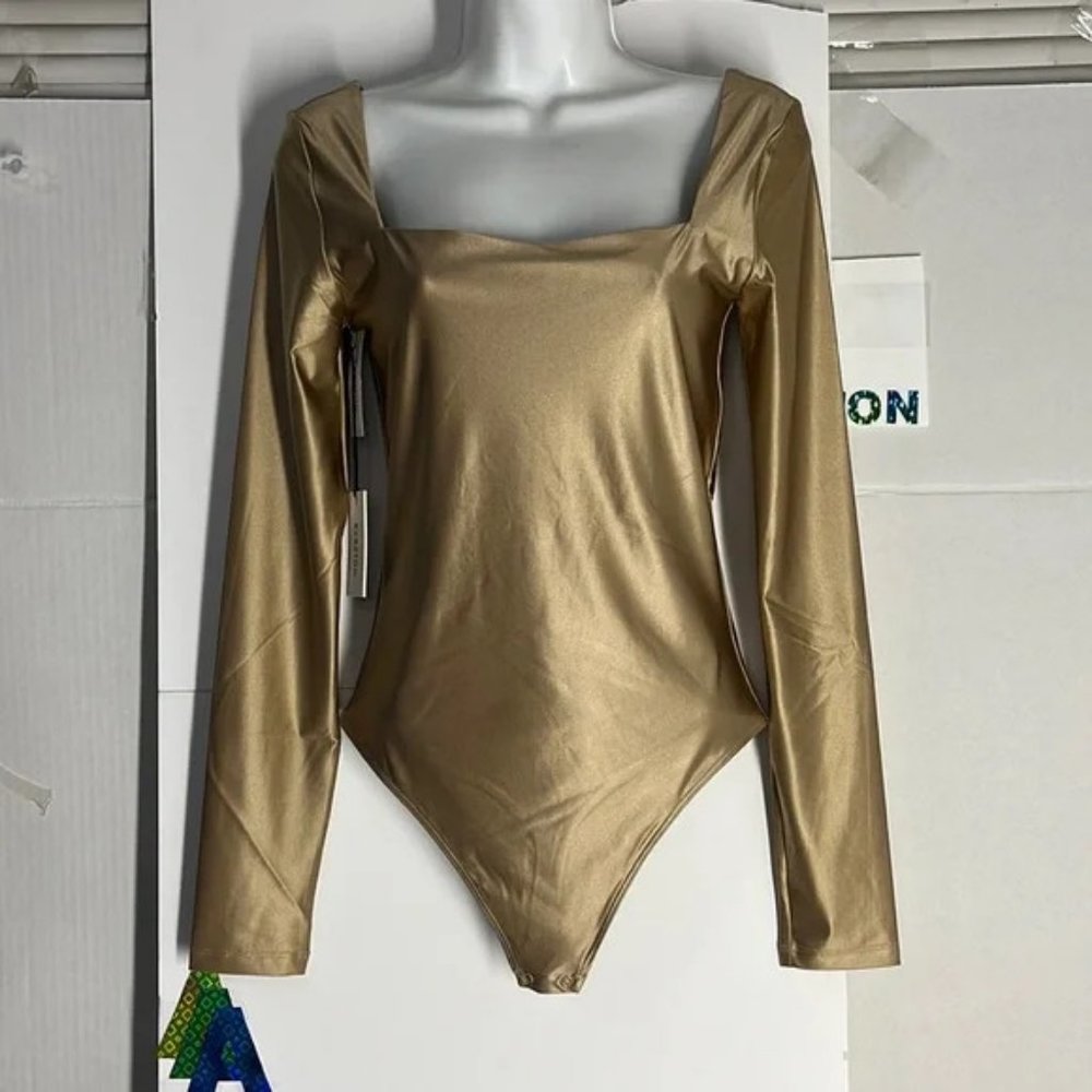 Aritzia Babaton Satinette Squareneck Longsleeve Bodysuit NEW UNWORN